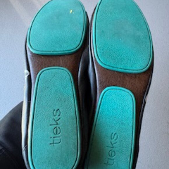 Tieks by Gavrieli Matt Black Custom Jack Daniels Ballet Flats, Size 11 - Picture 11 of 13